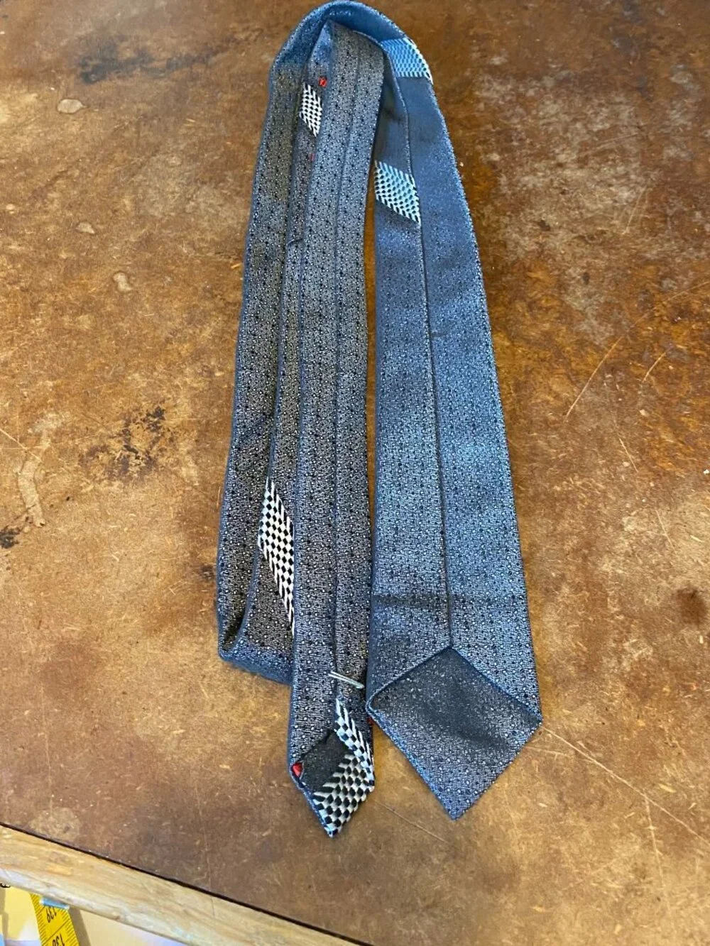 1950s Grey Black Slim Skinny Tie With Checkered Flag Vintage